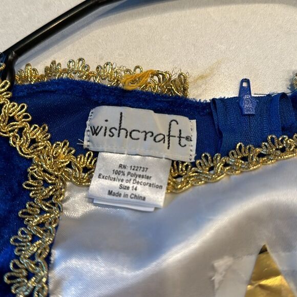 Wishcraft women’s costume size 15, see measurements logo in front needs tape. - Picture 6 of 8